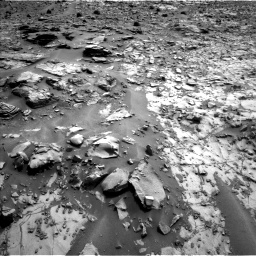 Nasa's Mars rover Curiosity acquired this image using its Left Navigation Camera on Sol 835, at drive 2128, site number 44