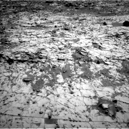 Nasa's Mars rover Curiosity acquired this image using its Left Navigation Camera on Sol 835, at drive 2176, site number 44