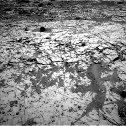 Nasa's Mars rover Curiosity acquired this image using its Left Navigation Camera on Sol 835, at drive 2200, site number 44
