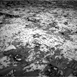 Nasa's Mars rover Curiosity acquired this image using its Left Navigation Camera on Sol 835, at drive 2212, site number 44
