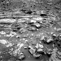 Nasa's Mars rover Curiosity acquired this image using its Right Navigation Camera on Sol 835, at drive 2116, site number 44