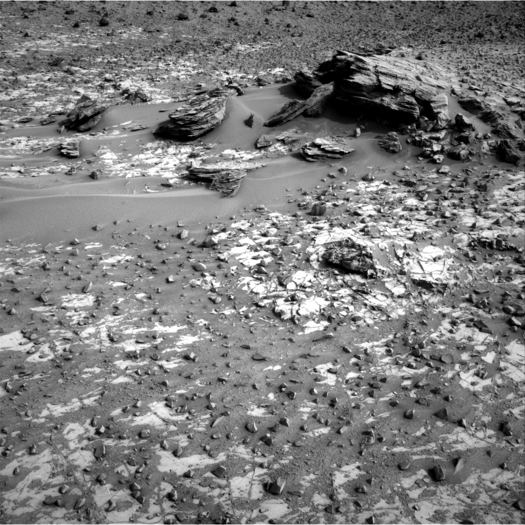 Nasa's Mars rover Curiosity acquired this image using its Right Navigation Camera on Sol 835, at drive 2336, site number 44