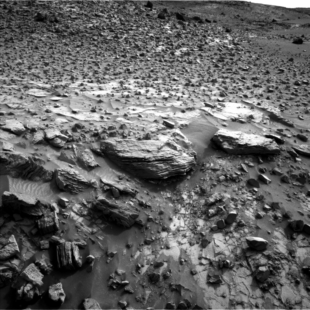 Nasa's Mars rover Curiosity acquired this image using its Left Navigation Camera on Sol 837, at drive 2414, site number 44