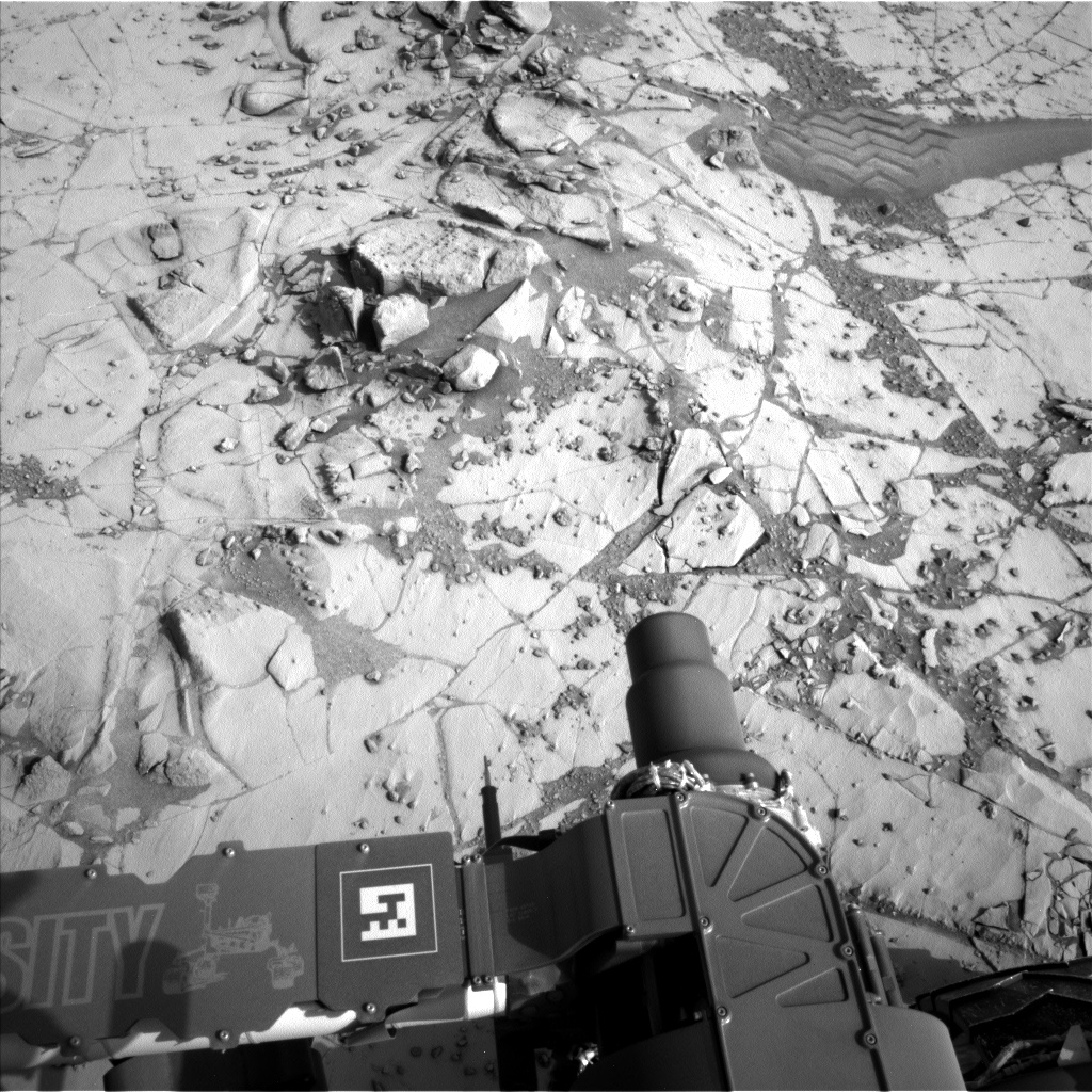Nasa's Mars rover Curiosity acquired this image using its Left Navigation Camera on Sol 864, at drive 0, site number 45