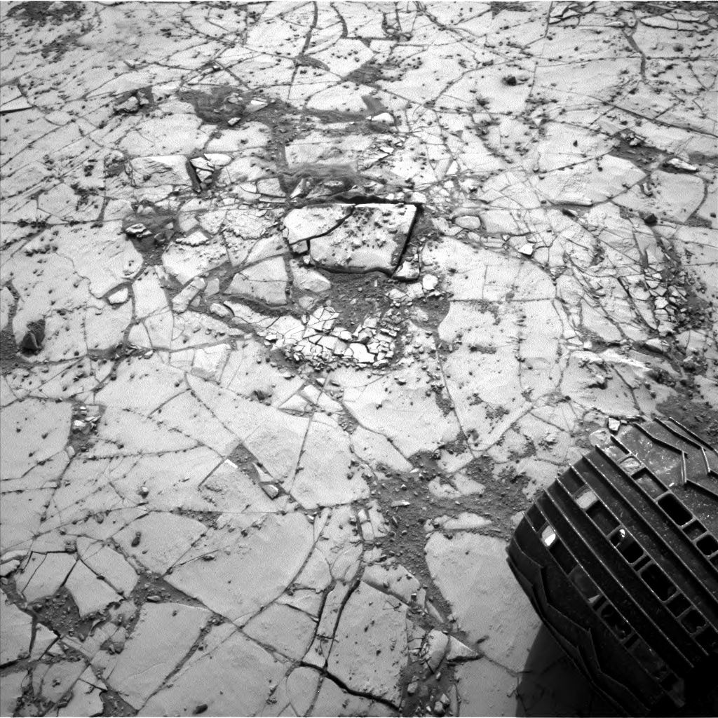 Nasa's Mars rover Curiosity acquired this image using its Left Navigation Camera on Sol 864, at drive 0, site number 45