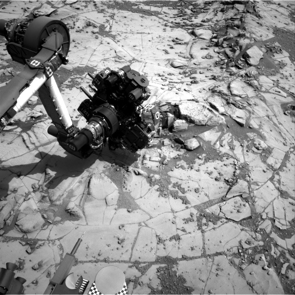Nasa's Mars rover Curiosity acquired this image using its Right Navigation Camera on Sol 867, at drive 0, site number 45