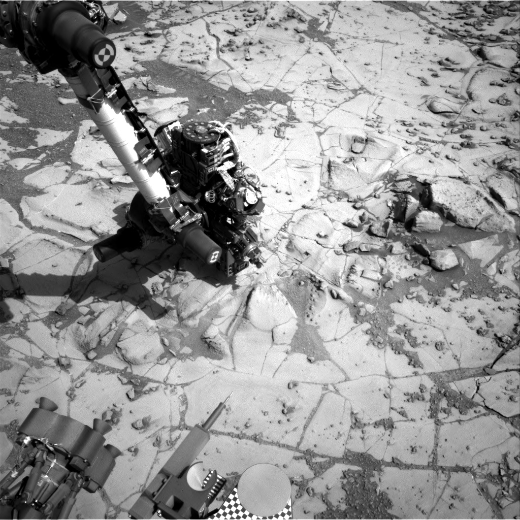Nasa's Mars rover Curiosity acquired this image using its Right Navigation Camera on Sol 882, at drive 0, site number 45