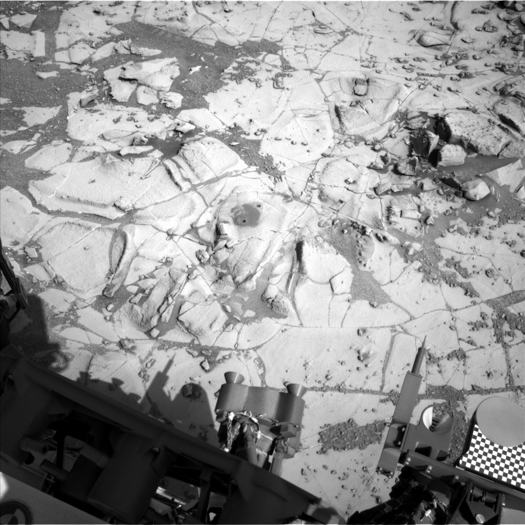 Nasa's Mars rover Curiosity acquired this image using its Left Navigation Camera on Sol 884, at drive 0, site number 45