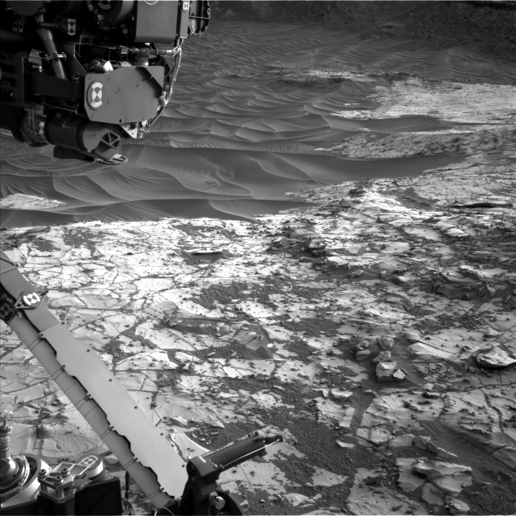 Nasa's Mars rover Curiosity acquired this image using its Left Navigation Camera on Sol 892, at drive 0, site number 45