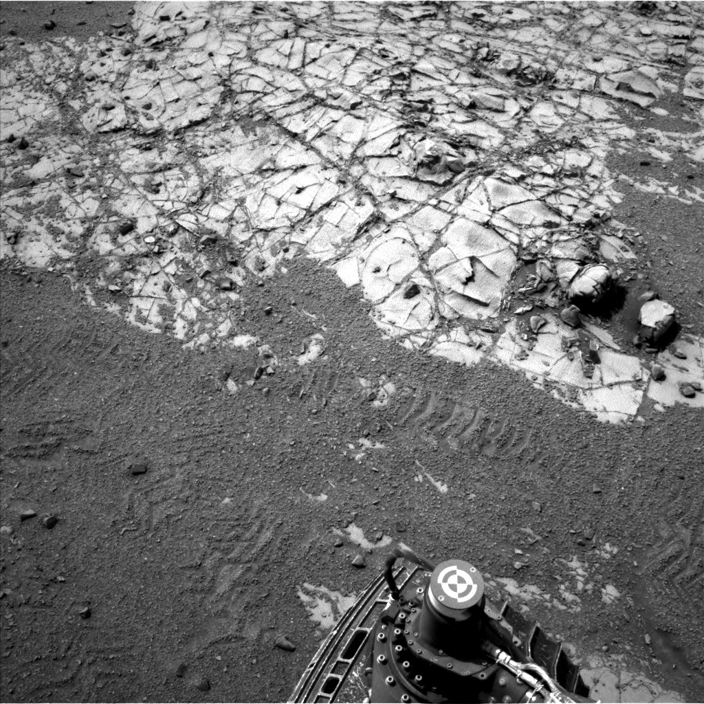 Nasa's Mars rover Curiosity acquired this image using its Left Navigation Camera on Sol 901, at drive 366, site number 45