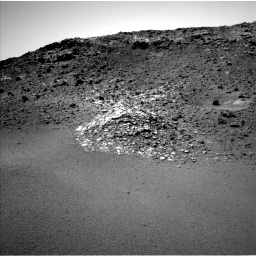 Nasa's Mars rover Curiosity acquired this image using its Left Navigation Camera on Sol 923, at drive 516, site number 45