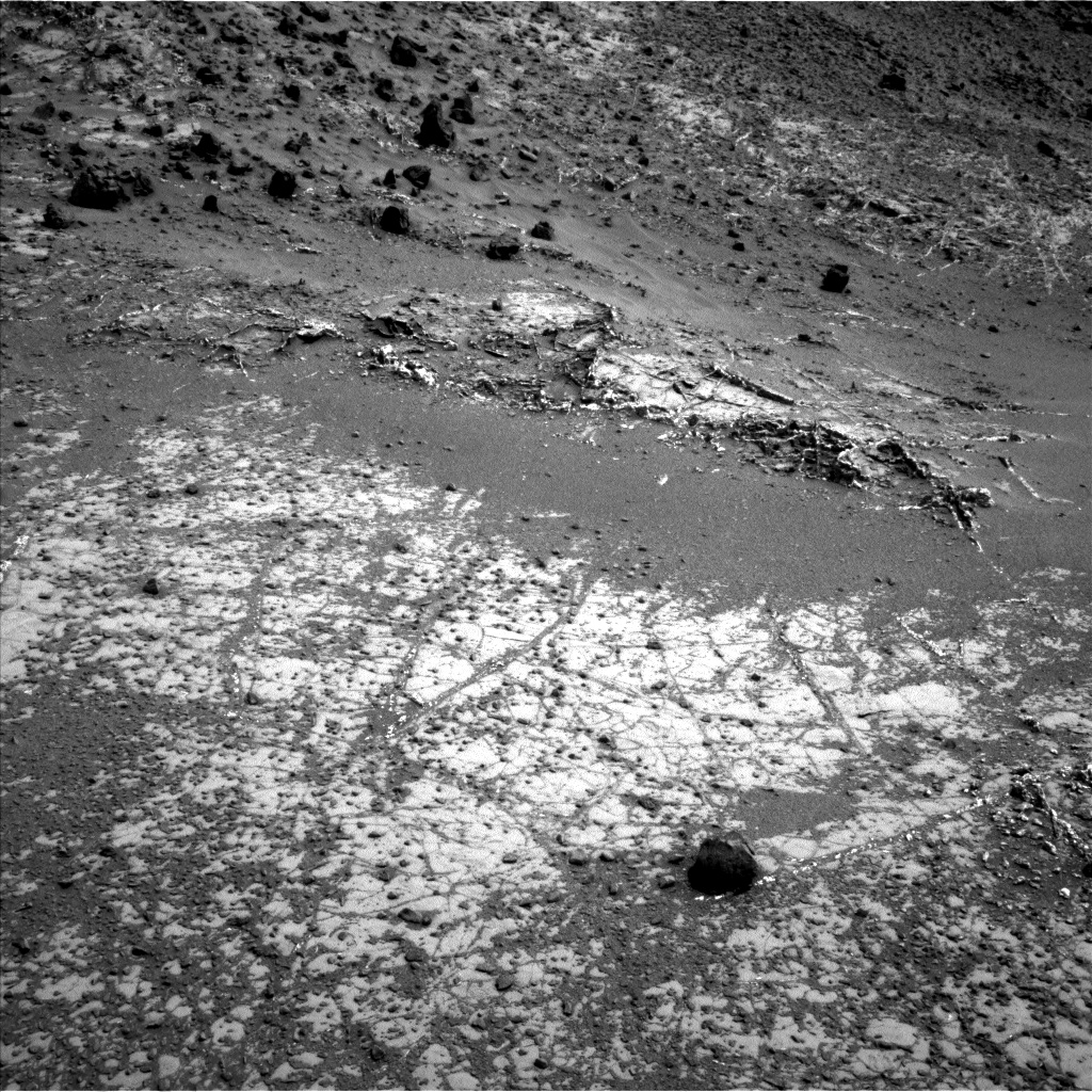 Nasa's Mars rover Curiosity acquired this image using its Left Navigation Camera on Sol 924, at drive 774, site number 45