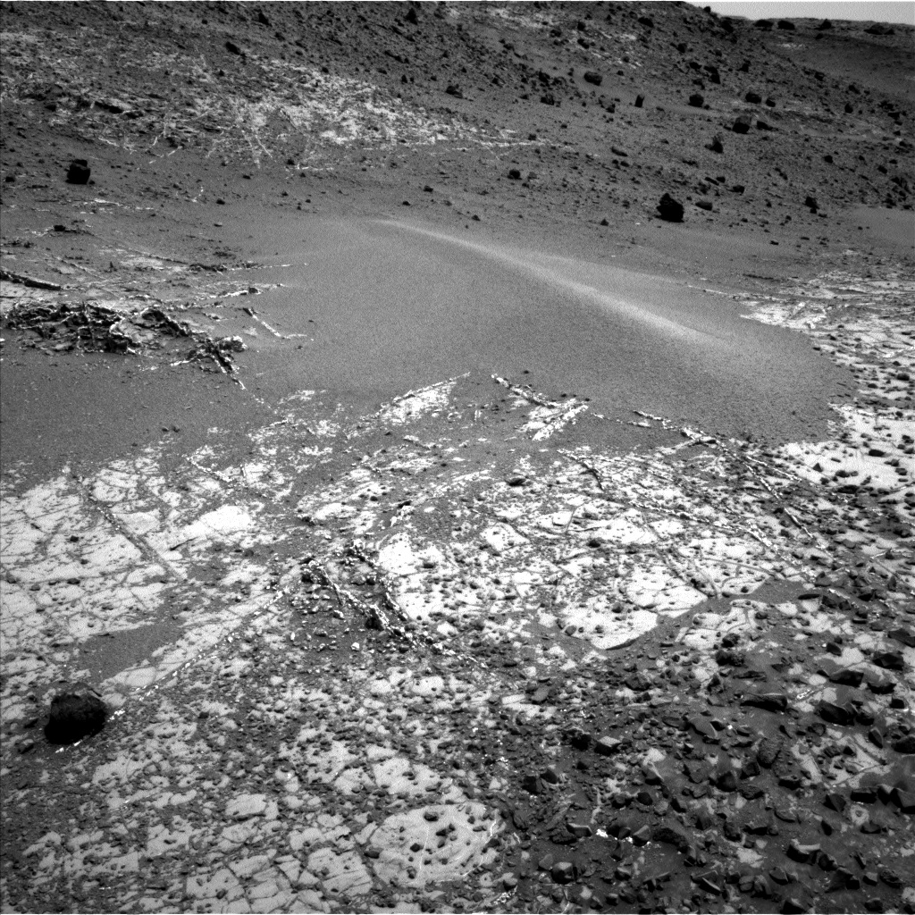 Nasa's Mars rover Curiosity acquired this image using its Left Navigation Camera on Sol 924, at drive 774, site number 45