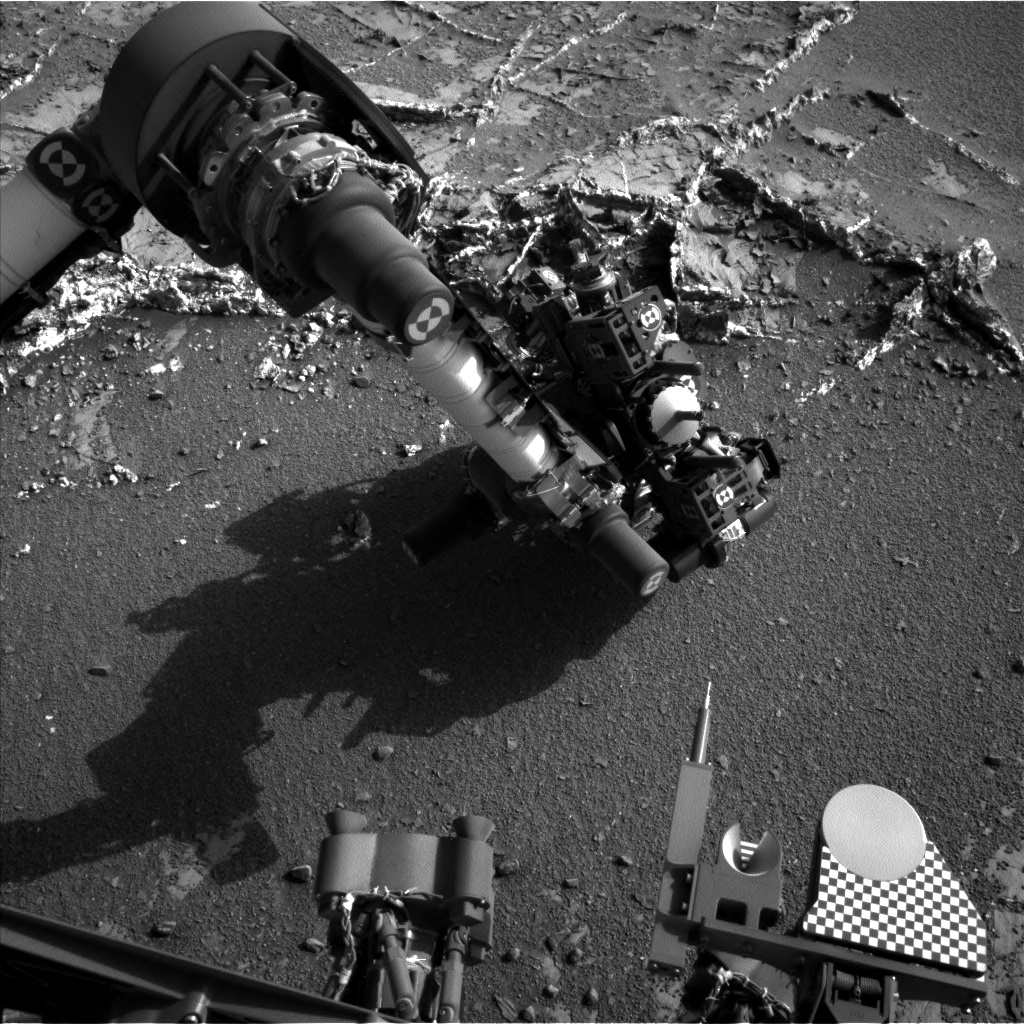 Nasa's Mars rover Curiosity acquired this image using its Left Navigation Camera on Sol 930, at drive 852, site number 45