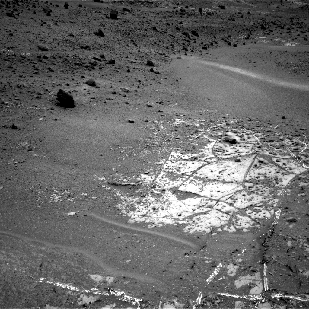 Nasa's Mars rover Curiosity acquired this image using its Right Navigation Camera on Sol 940, at drive 960, site number 45