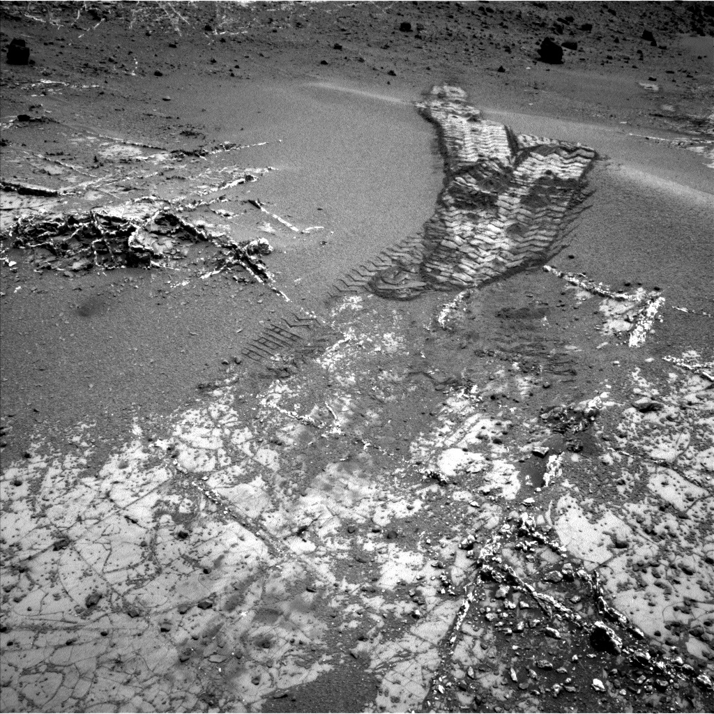 Nasa's Mars rover Curiosity acquired this image using its Left Navigation Camera on Sol 944, at drive 1086, site number 45
