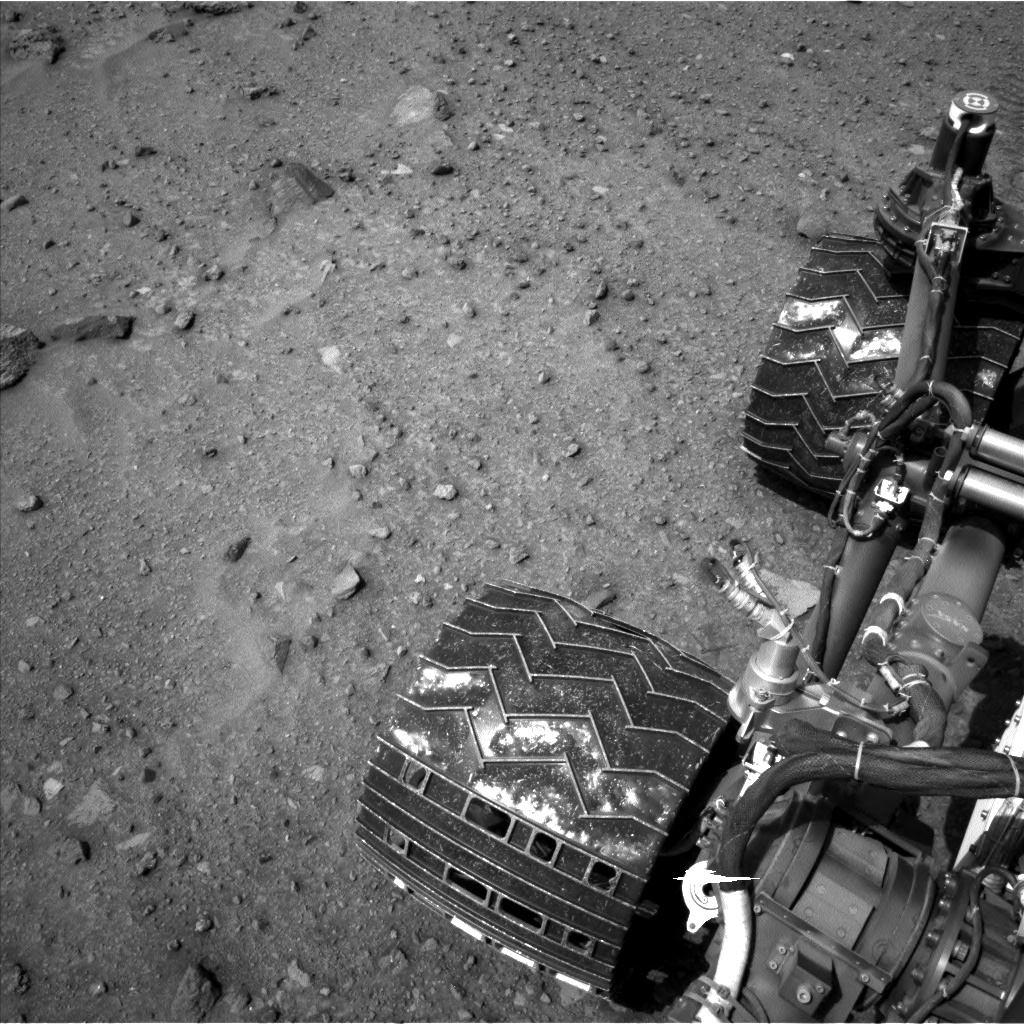 Nasa's Mars rover Curiosity acquired this image using its Left Navigation Camera on Sol 952, at drive 0, site number 46