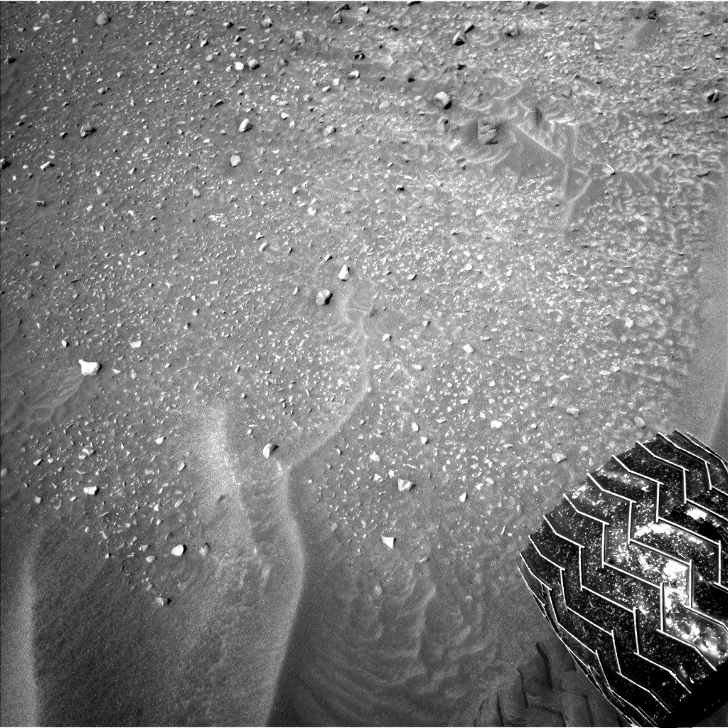 Nasa's Mars rover Curiosity acquired this image using its Left Navigation Camera on Sol 957, at drive 934, site number 46