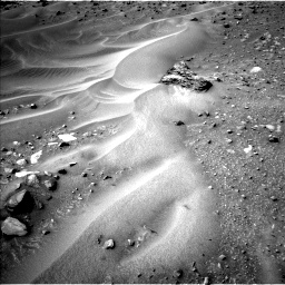 Nasa's Mars rover Curiosity acquired this image using its Left Navigation Camera on Sol 960, at drive 1444, site number 46