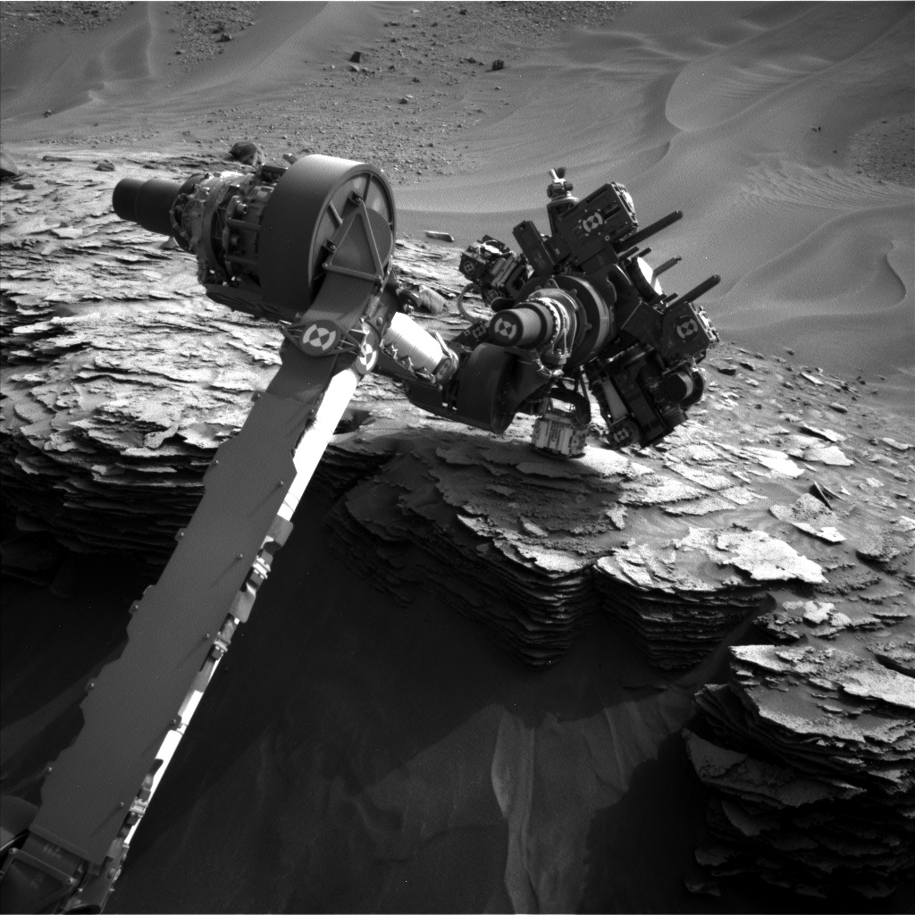 Nasa's Mars rover Curiosity acquired this image using its Left Navigation Camera on Sol 975, at drive 598, site number 47