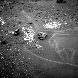 Nasa's Mars rover Curiosity acquired this image using its Left Navigation Camera on Sol 976, at drive 874, site number 47