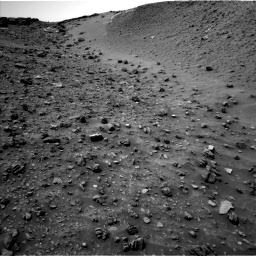 Nasa's Mars rover Curiosity acquired this image using its Left Navigation Camera on Sol 986, at drive 0, site number 48