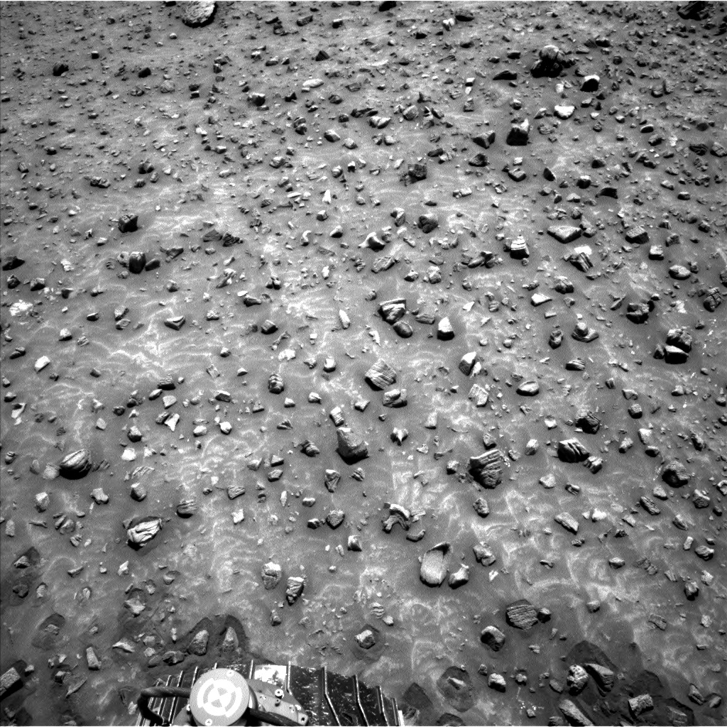 Nasa's Mars rover Curiosity acquired this image using its Left Navigation Camera on Sol 986, at drive 82, site number 48