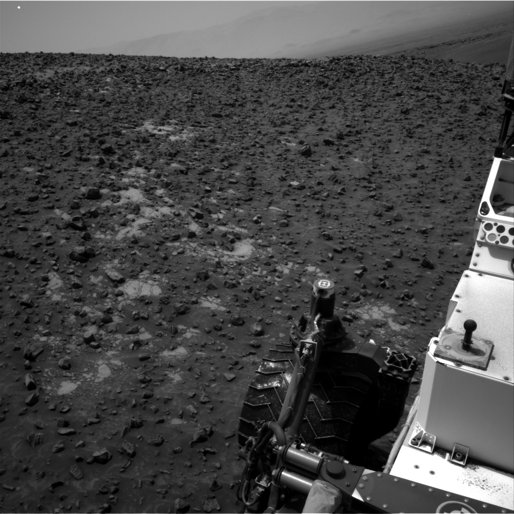 Nasa's Mars rover Curiosity acquired this image using its Right Navigation Camera on Sol 986, at drive 82, site number 48