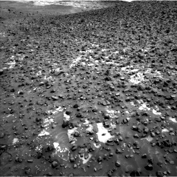 Nasa's Mars rover Curiosity acquired this image using its Left Navigation Camera on Sol 987, at drive 376, site number 48