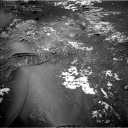 Nasa's Mars rover Curiosity acquired this image using its Left Navigation Camera on Sol 987, at drive 430, site number 48