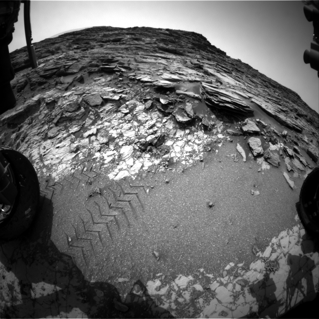 Nasa's Mars rover Curiosity acquired this image using its Front Hazard Avoidance Camera (Front Hazcam) on Sol 1001, at drive 1570, site number 48
