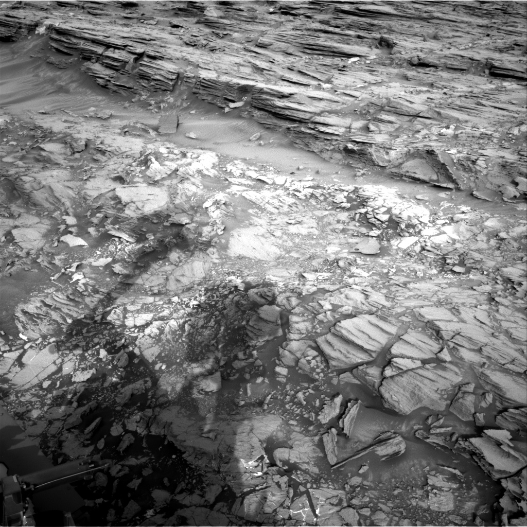 Nasa's Mars rover Curiosity acquired this image using its Right Navigation Camera on Sol 1001, at drive 1570, site number 48