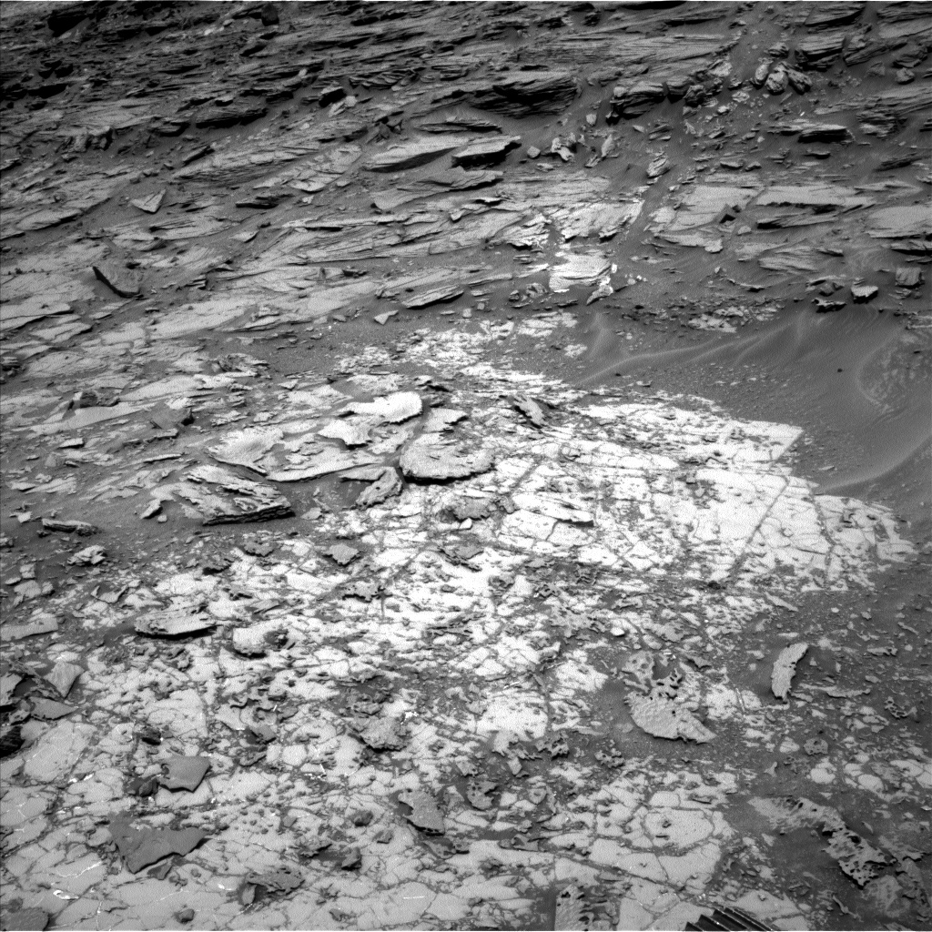 Nasa's Mars rover Curiosity acquired this image using its Left Navigation Camera on Sol 1003, at drive 1570, site number 48