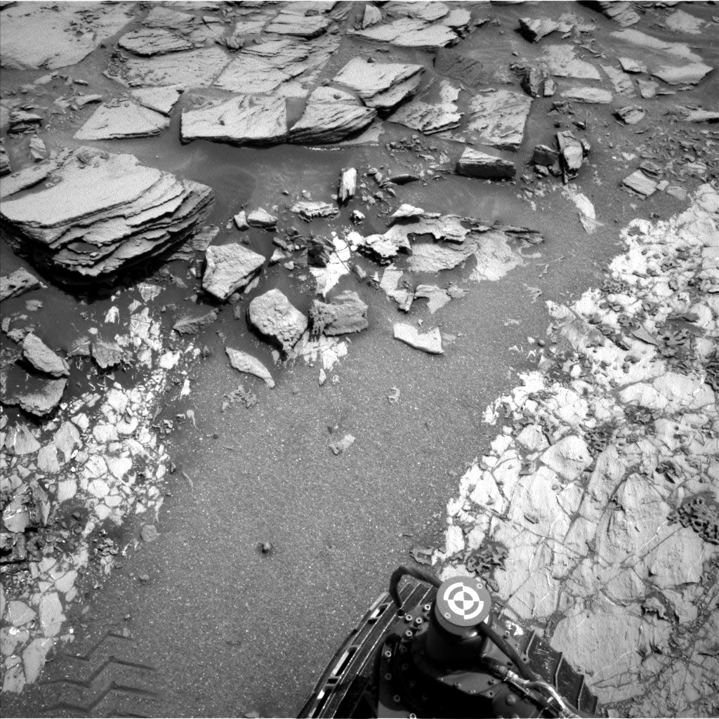 Nasa's Mars rover Curiosity acquired this image using its Left Navigation Camera on Sol 1030, at drive 1600, site number 48