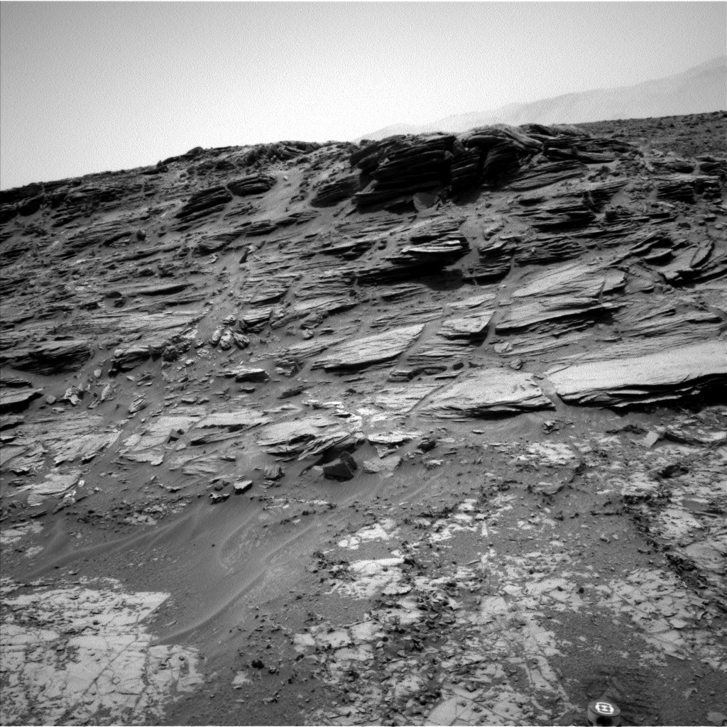 Nasa's Mars rover Curiosity acquired this image using its Left Navigation Camera on Sol 1032, at drive 1600, site number 48