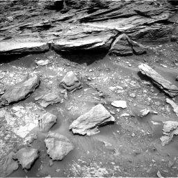 Nasa's Mars rover Curiosity acquired this image using its Left Navigation Camera on Sol 1035, at drive 1672, site number 48