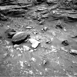 Nasa's Mars rover Curiosity acquired this image using its Left Navigation Camera on Sol 1035, at drive 1702, site number 48