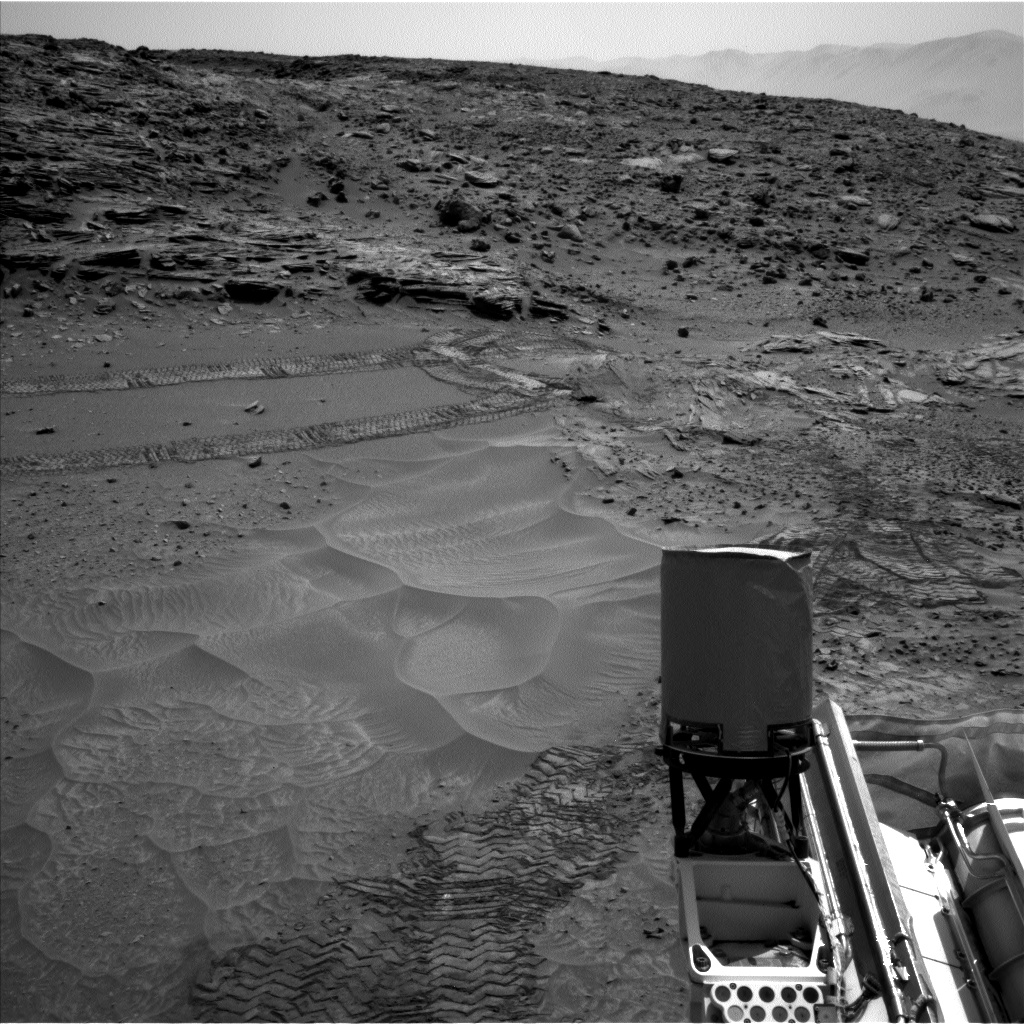 Nasa's Mars rover Curiosity acquired this image using its Left Navigation Camera on Sol 1049, at drive 2422, site number 48