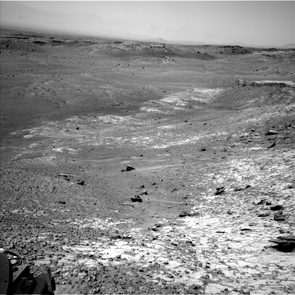 Nasa's Mars rover Curiosity acquired this image using its Left Navigation Camera on Sol 1051, at drive 2470, site number 48