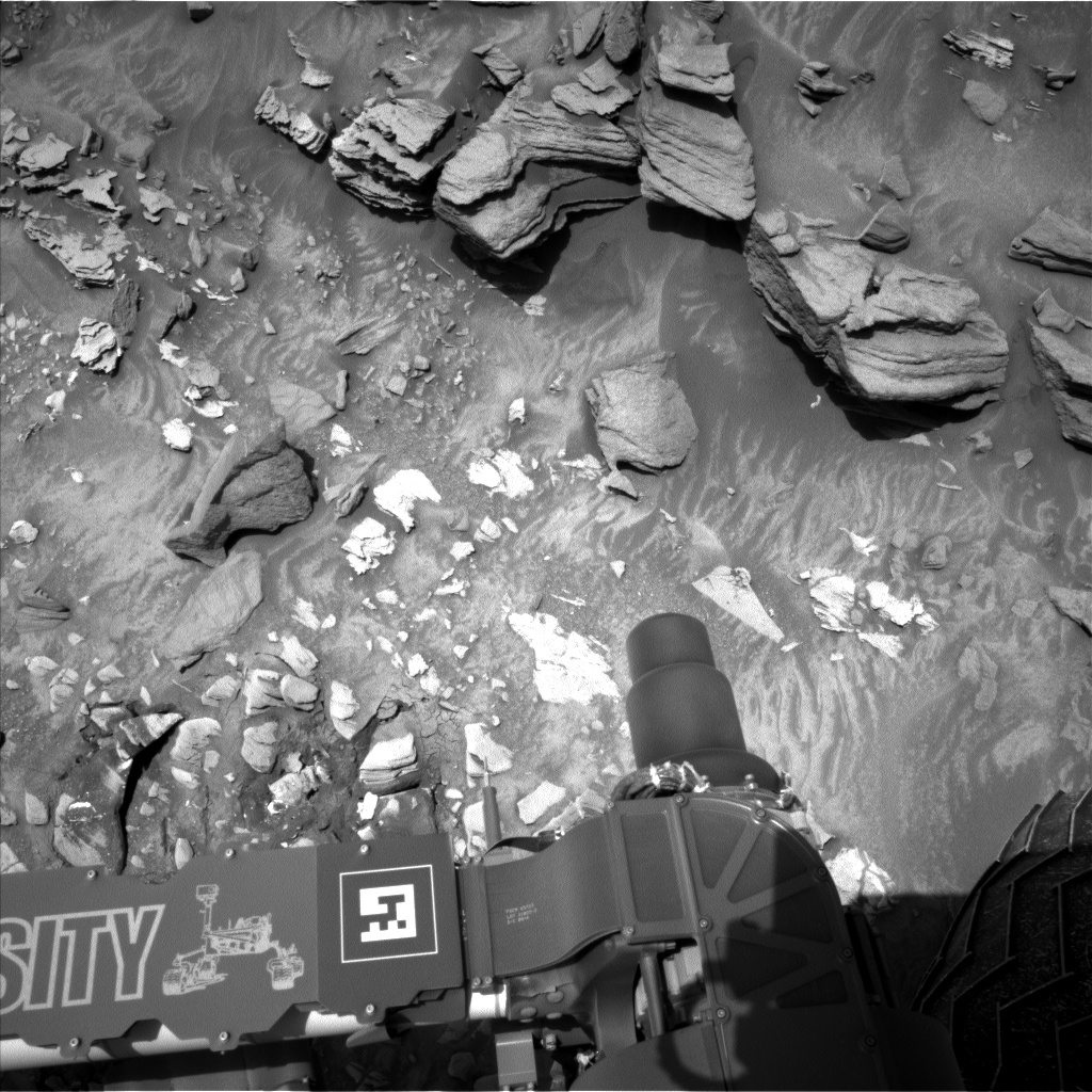 Nasa's Mars rover Curiosity acquired this image using its Left Navigation Camera on Sol 1053, at drive 2518, site number 48