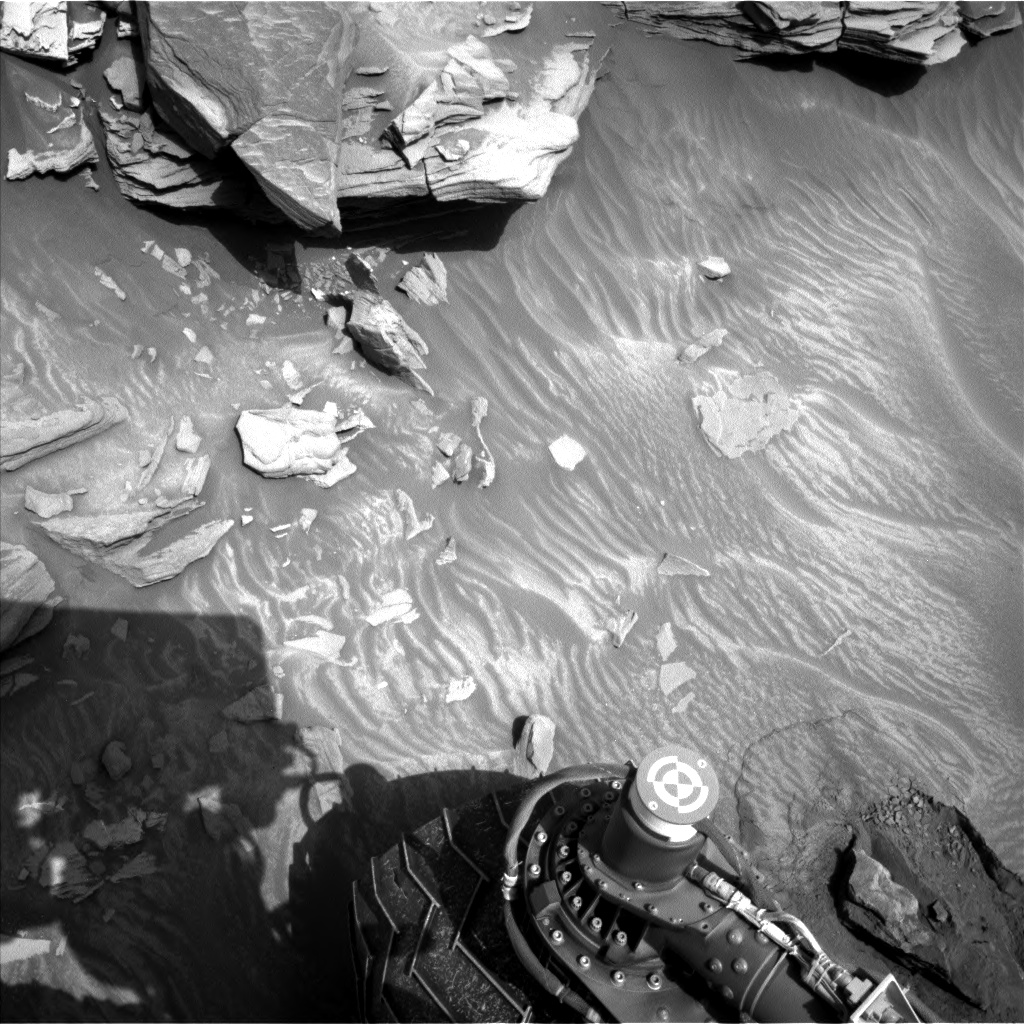 Nasa's Mars rover Curiosity acquired this image using its Left Navigation Camera on Sol 1053, at drive 2518, site number 48