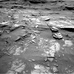 Nasa's Mars rover Curiosity acquired this image using its Left Navigation Camera on Sol 1072, at drive 222, site number 49