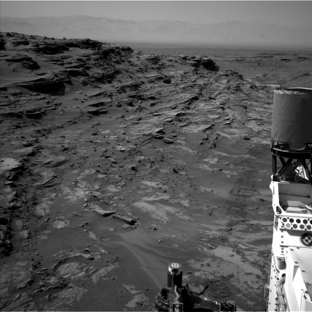 Nasa's Mars rover Curiosity acquired this image using its Left Navigation Camera on Sol 1072, at drive 294, site number 49