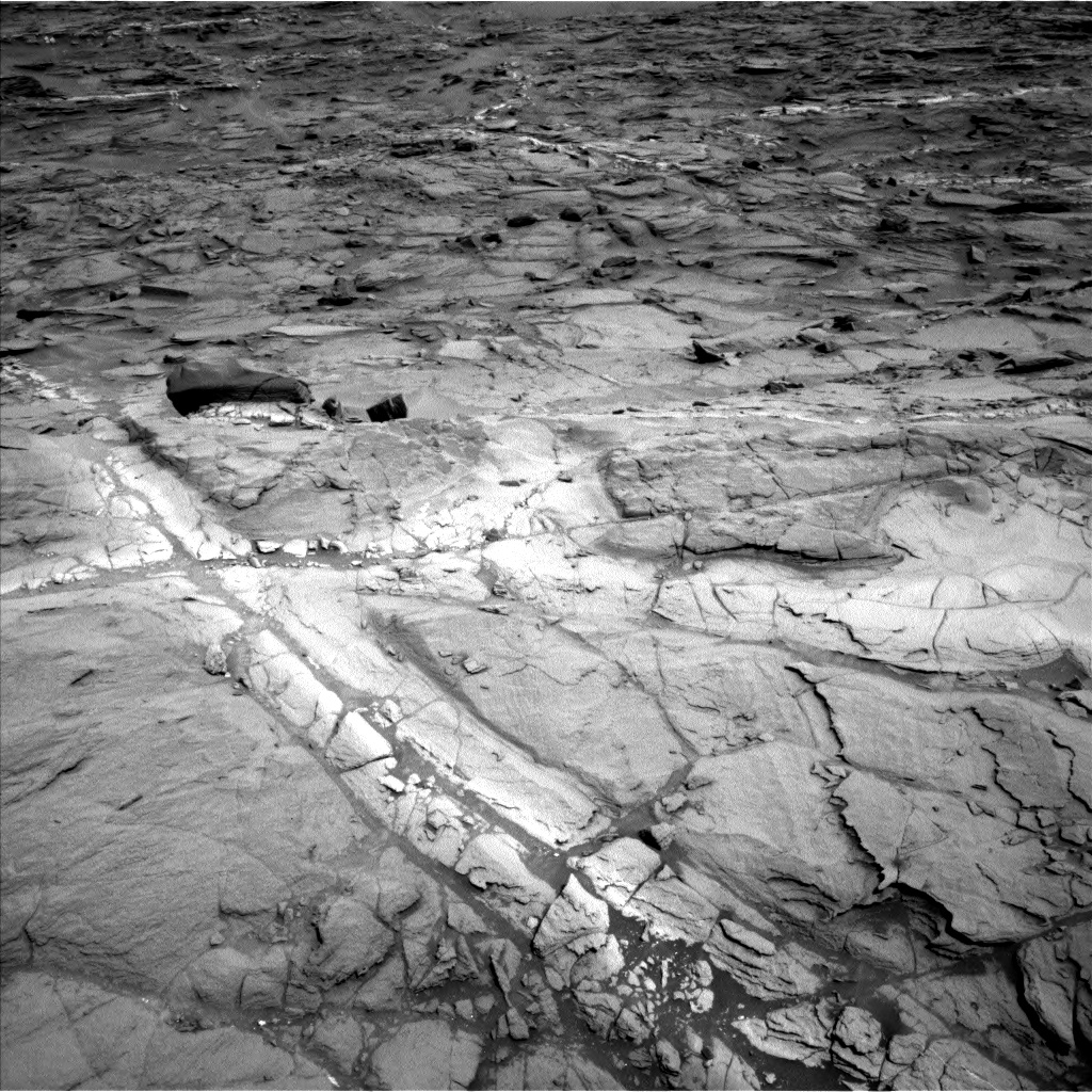 Nasa's Mars rover Curiosity acquired this image using its Left Navigation Camera on Sol 1083, at drive 1396, site number 49