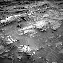 Nasa's Mars rover Curiosity acquired this image using its Left Navigation Camera on Sol 1087, at drive 1828, site number 49