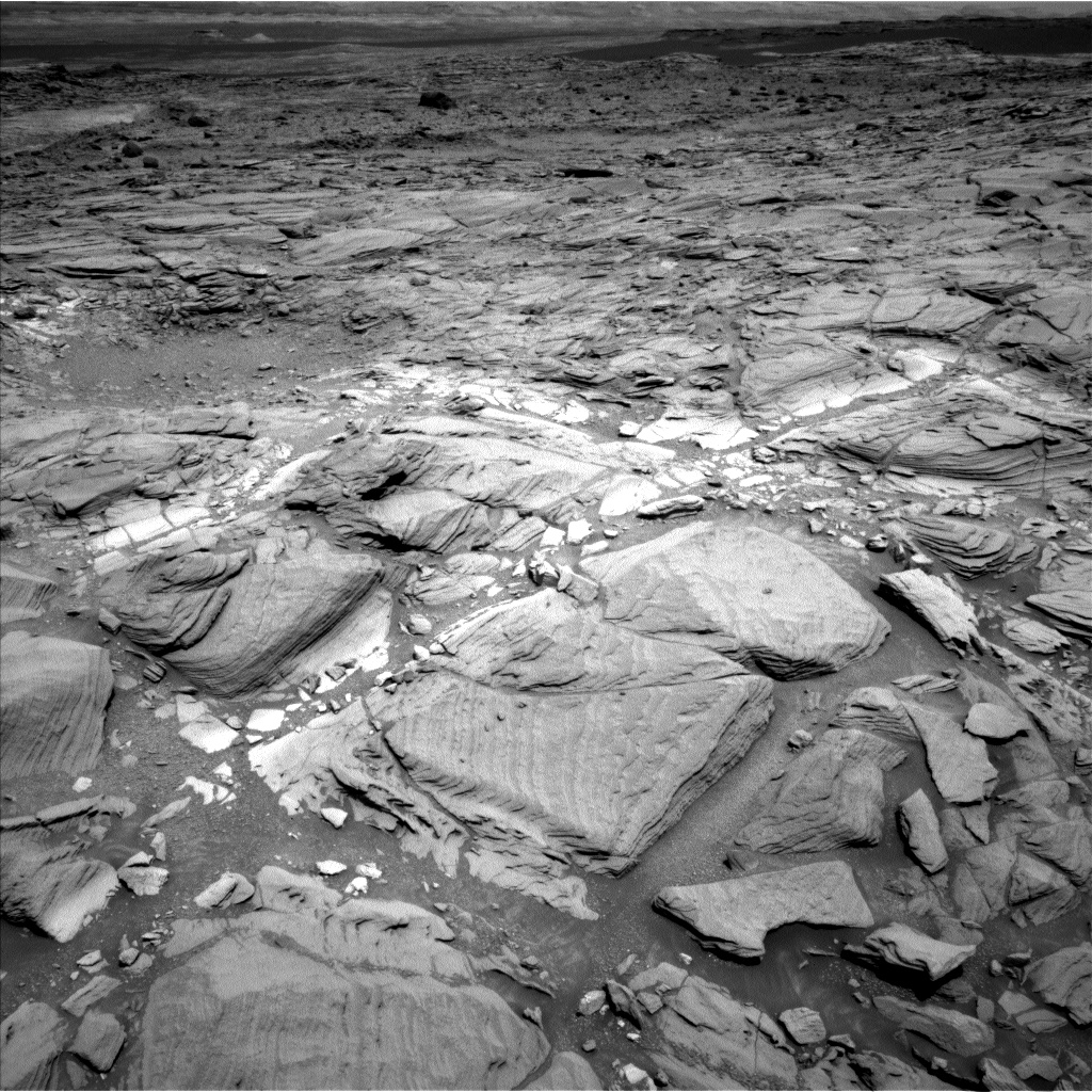 Nasa's Mars rover Curiosity acquired this image using its Left Navigation Camera on Sol 1094, at drive 2212, site number 49
