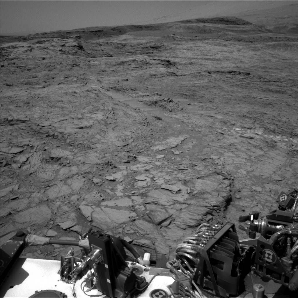 Nasa's Mars rover Curiosity acquired this image using its Left Navigation Camera on Sol 1098, at drive 2374, site number 49