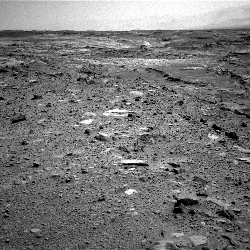 Nasa's Mars rover Curiosity acquired this image using its Left Navigation Camera on Sol 1099, at drive 2626, site number 49