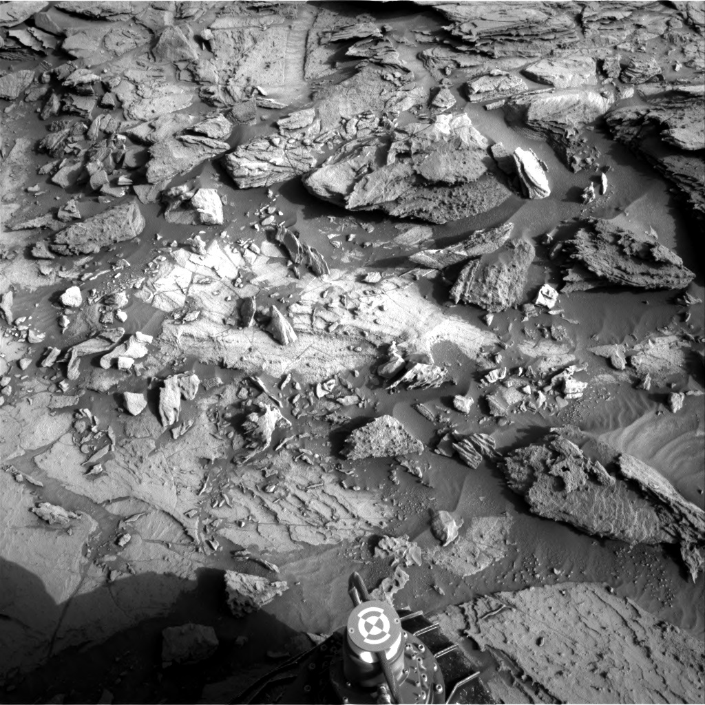 Nasa's Mars rover Curiosity acquired this image using its Right Navigation Camera on Sol 1112, at drive 592, site number 50