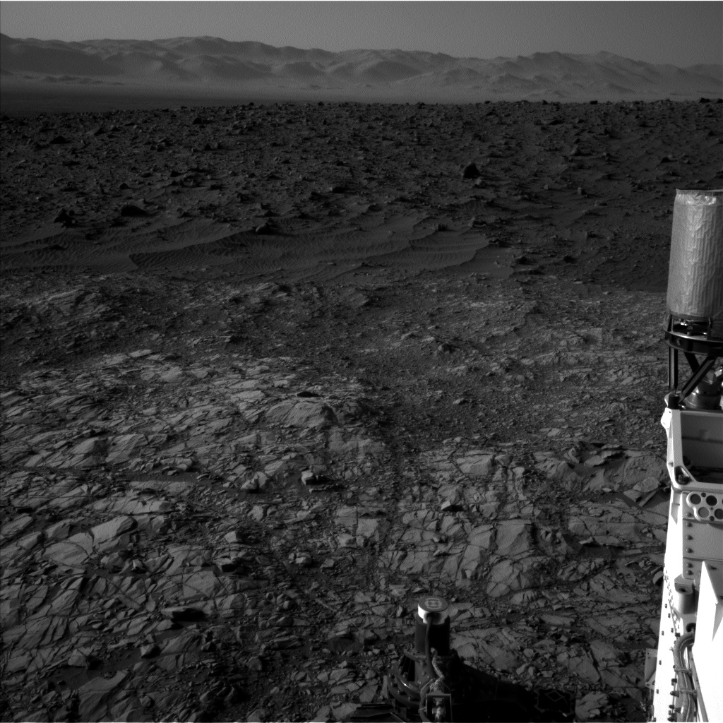 Nasa's Mars rover Curiosity acquired this image using its Left Navigation Camera on Sol 1160, at drive 2772, site number 50